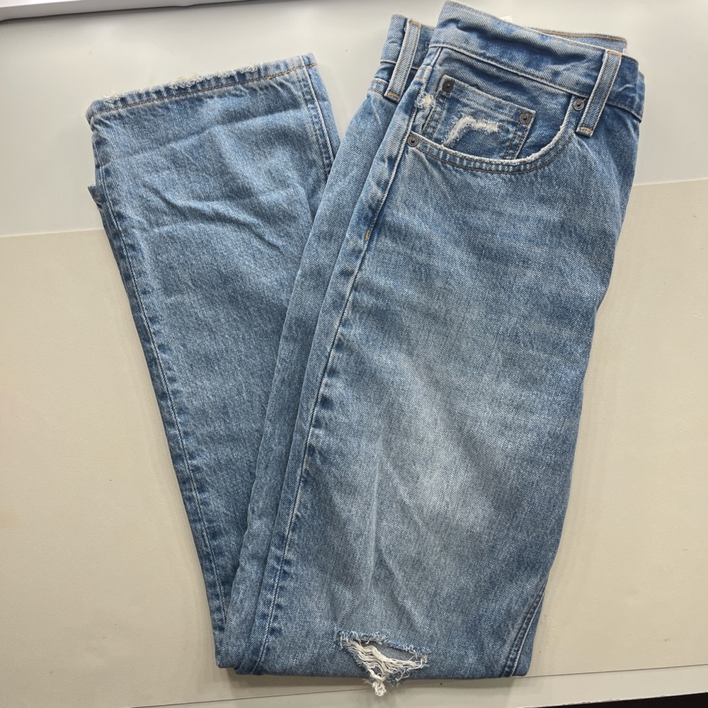 Aritzia